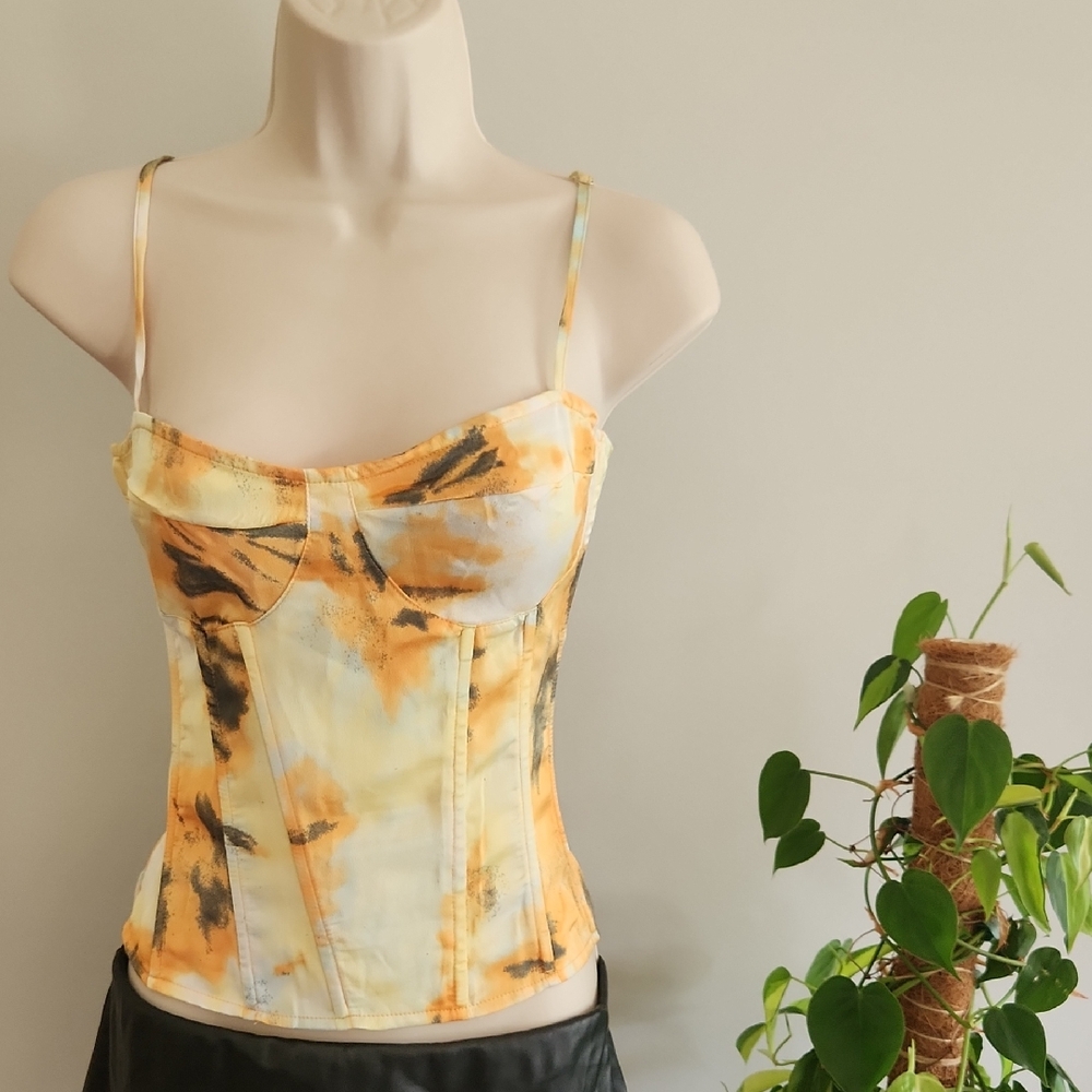 PrettyLittleThing Vibrant Yellow and Black Corset - Picture 3 of 8